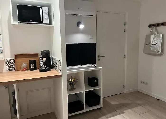 Flat Apartment